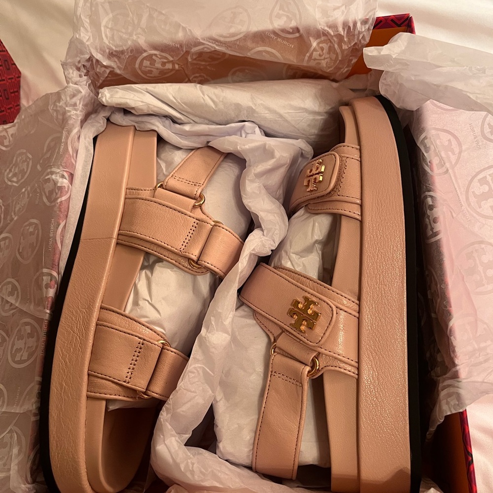 Brand New Tory Burch Kira Sport Sandal in Shell Pink